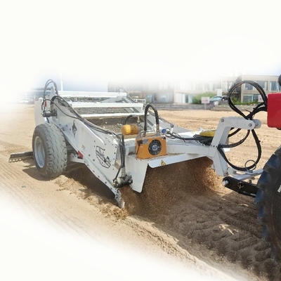 Vitesse maximale de conduite 15 km/h Machine de nettoyage de plage à roulement avec chargeurs à direction de glissement