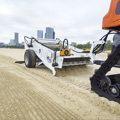 Élimination des débris avec une machine de nettoyage de plage de 1400 mm de largeur et un écran vibrant